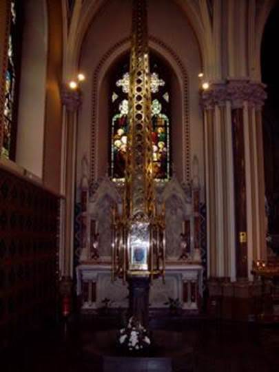 night altar shot