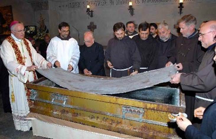 opening casket