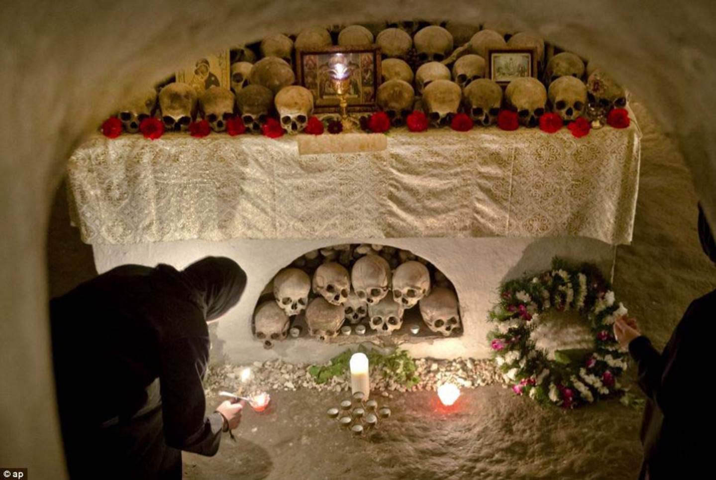 skull altar